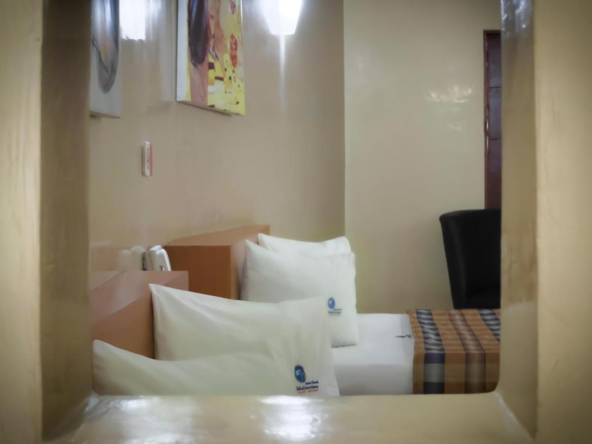 Auto Hotel Mediterraneo คาลาปา ภายนอก รูปภาพ