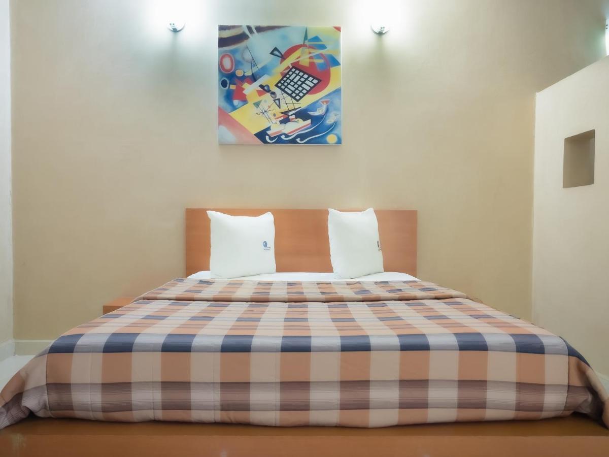 Auto Hotel Mediterraneo คาลาปา ภายนอก รูปภาพ