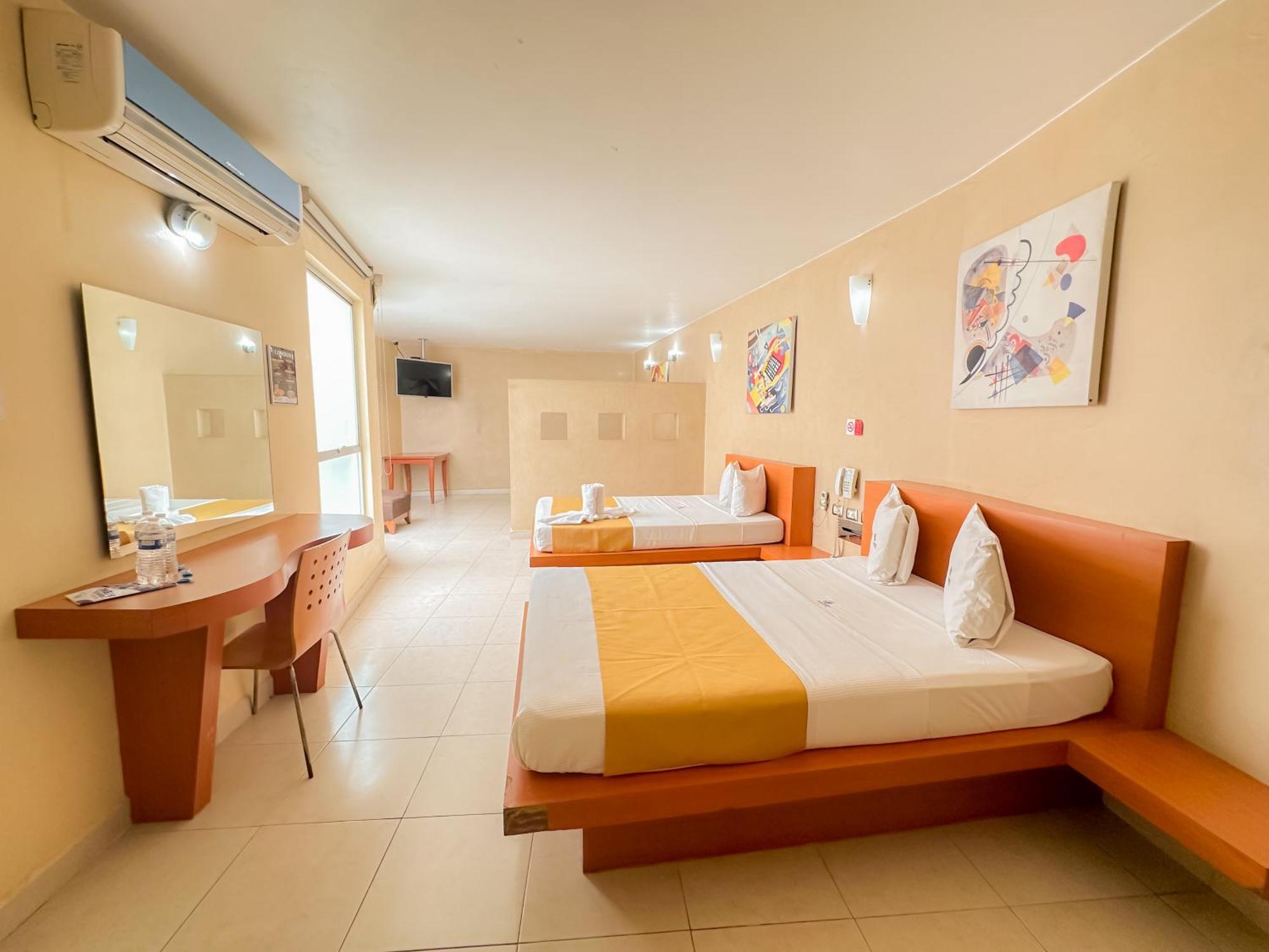 Auto Hotel Mediterraneo คาลาปา ภายนอก รูปภาพ