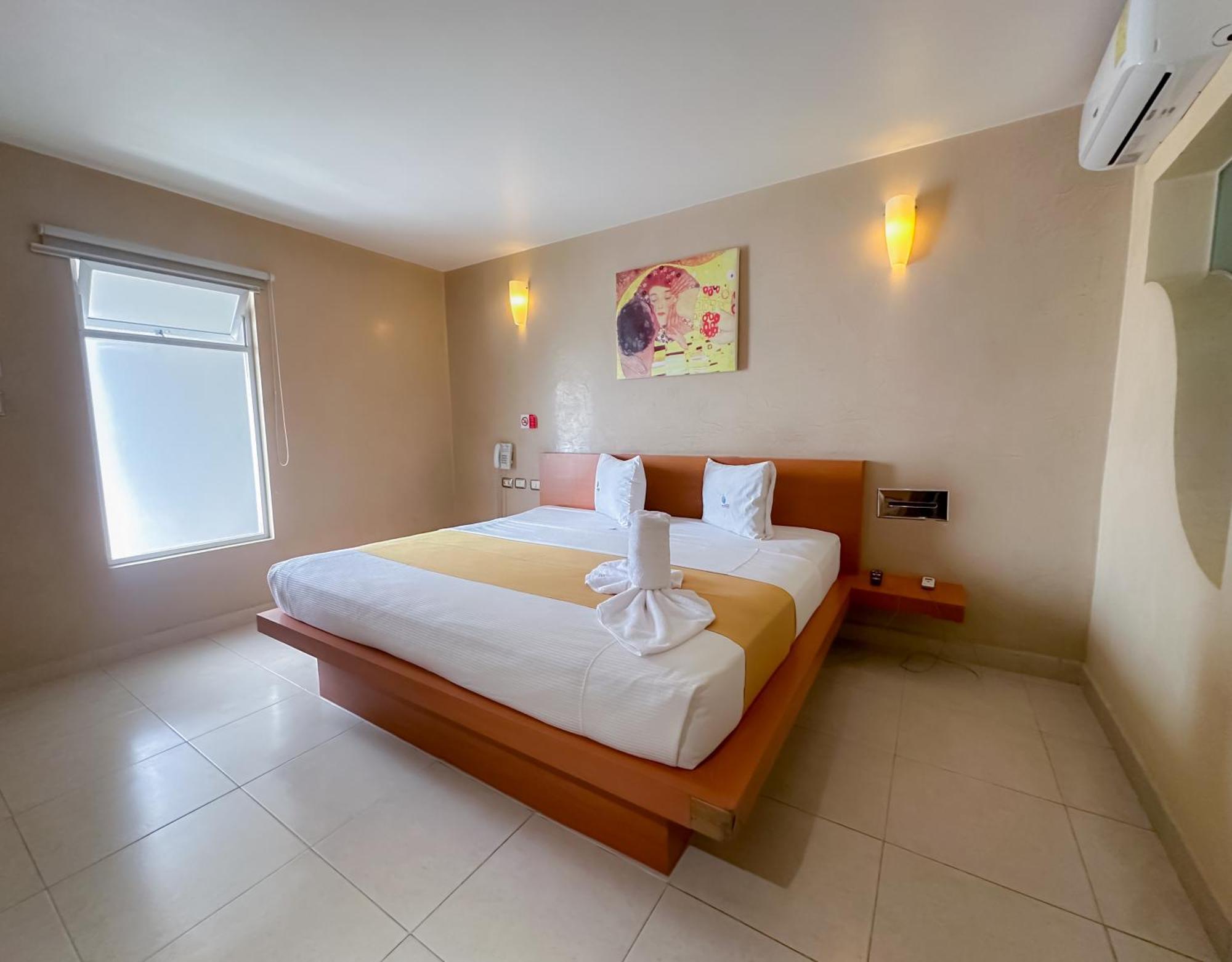 Auto Hotel Mediterraneo คาลาปา ภายนอก รูปภาพ