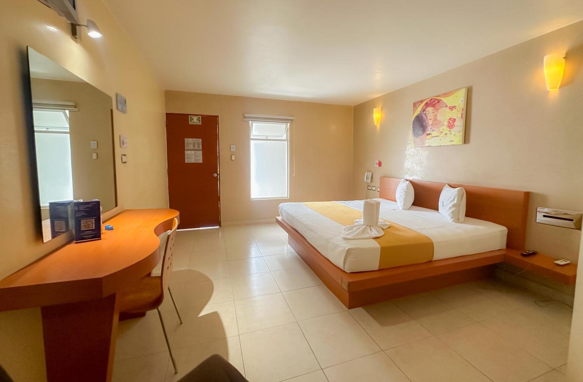 Auto Hotel Mediterraneo คาลาปา ภายนอก รูปภาพ
