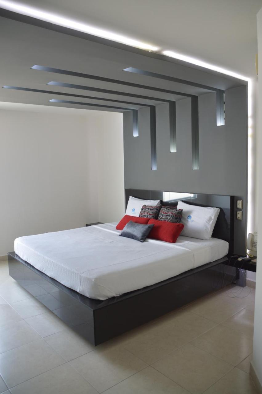 Auto Hotel Mediterraneo คาลาปา ภายนอก รูปภาพ
